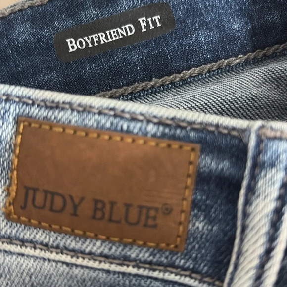 Judy Blue Boyfriend Fit Bleach Splatter Destroyed Jeans - Size 28 - Picture 7 of 9